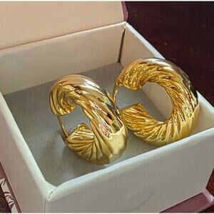 NEW Gold Swirl Earrings